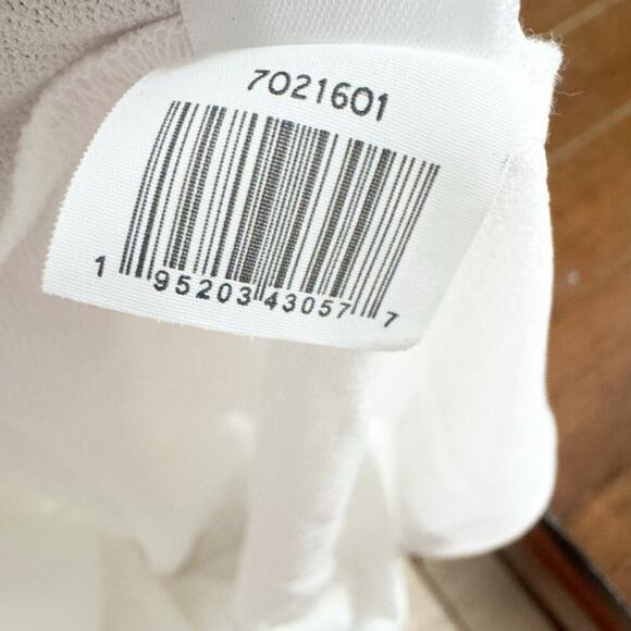 Cece Floral Embroidered Puff Sleeve Knit Top Soft Ecru White Size Small NWT - Picture 7 of 12